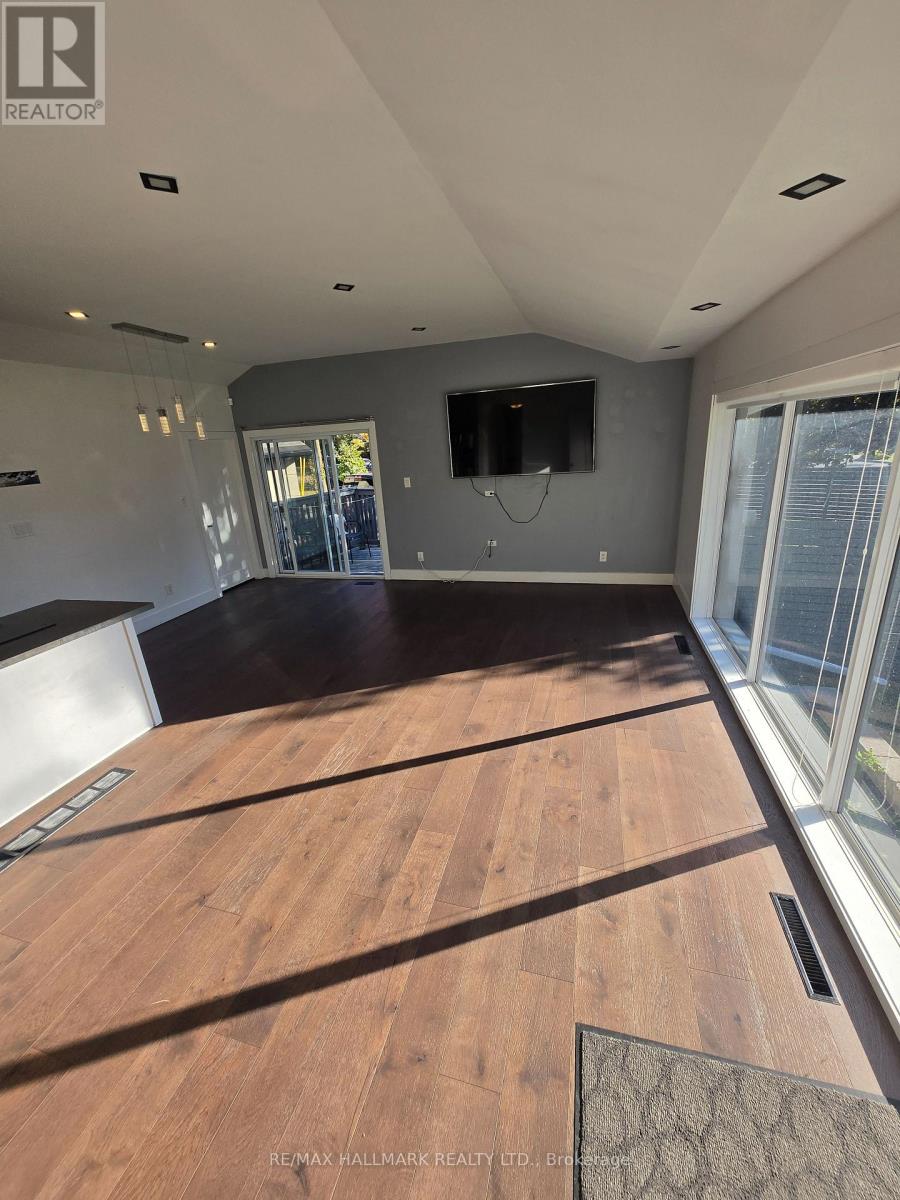 18 Deerfield Road, Toronto, Ontario  M1K 4X6 - Photo 35 - E12498800