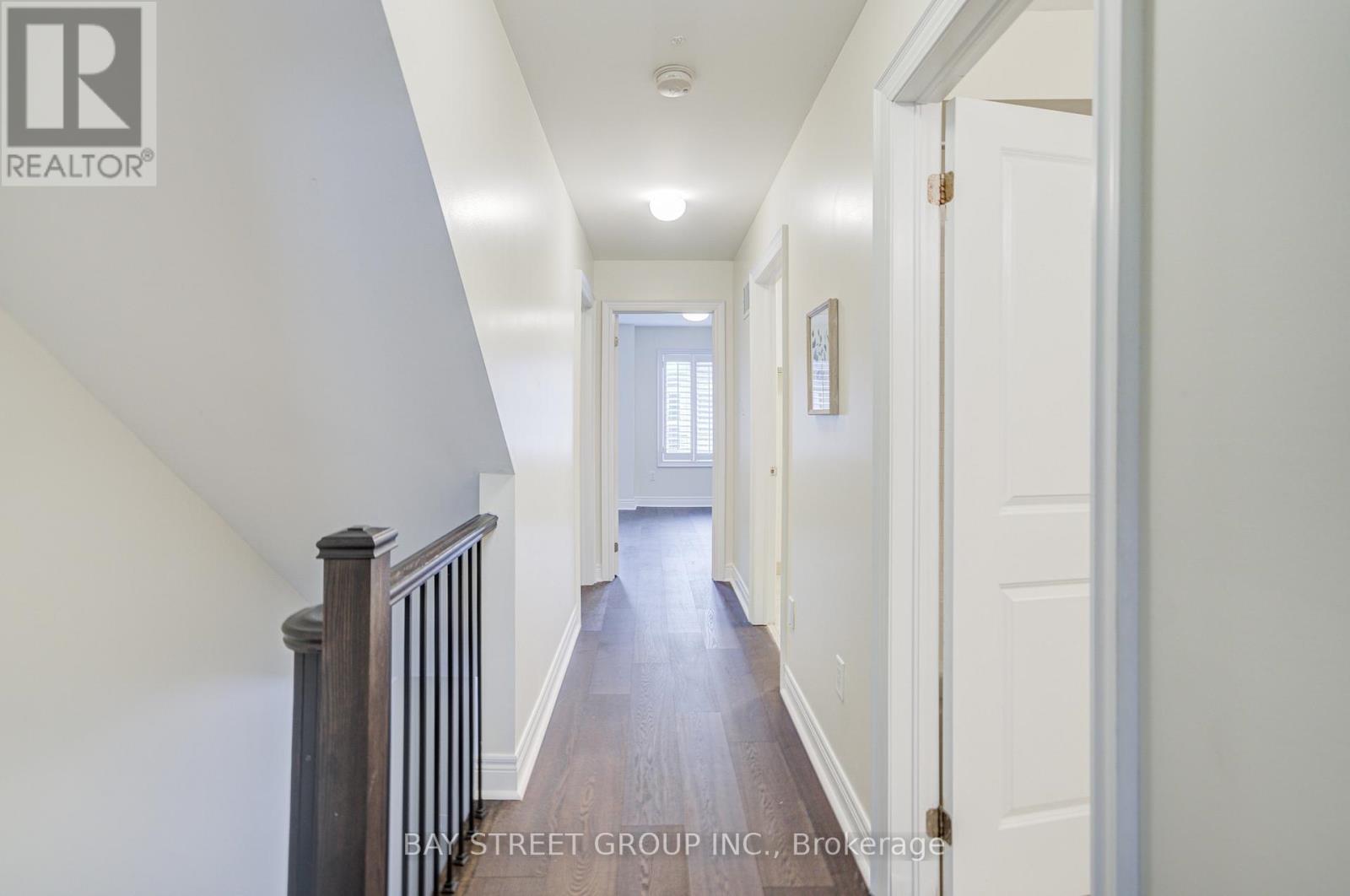 51 Lobo Mews, Toronto, Ontario  M8Z 0B2 - Photo 26 - W12447246