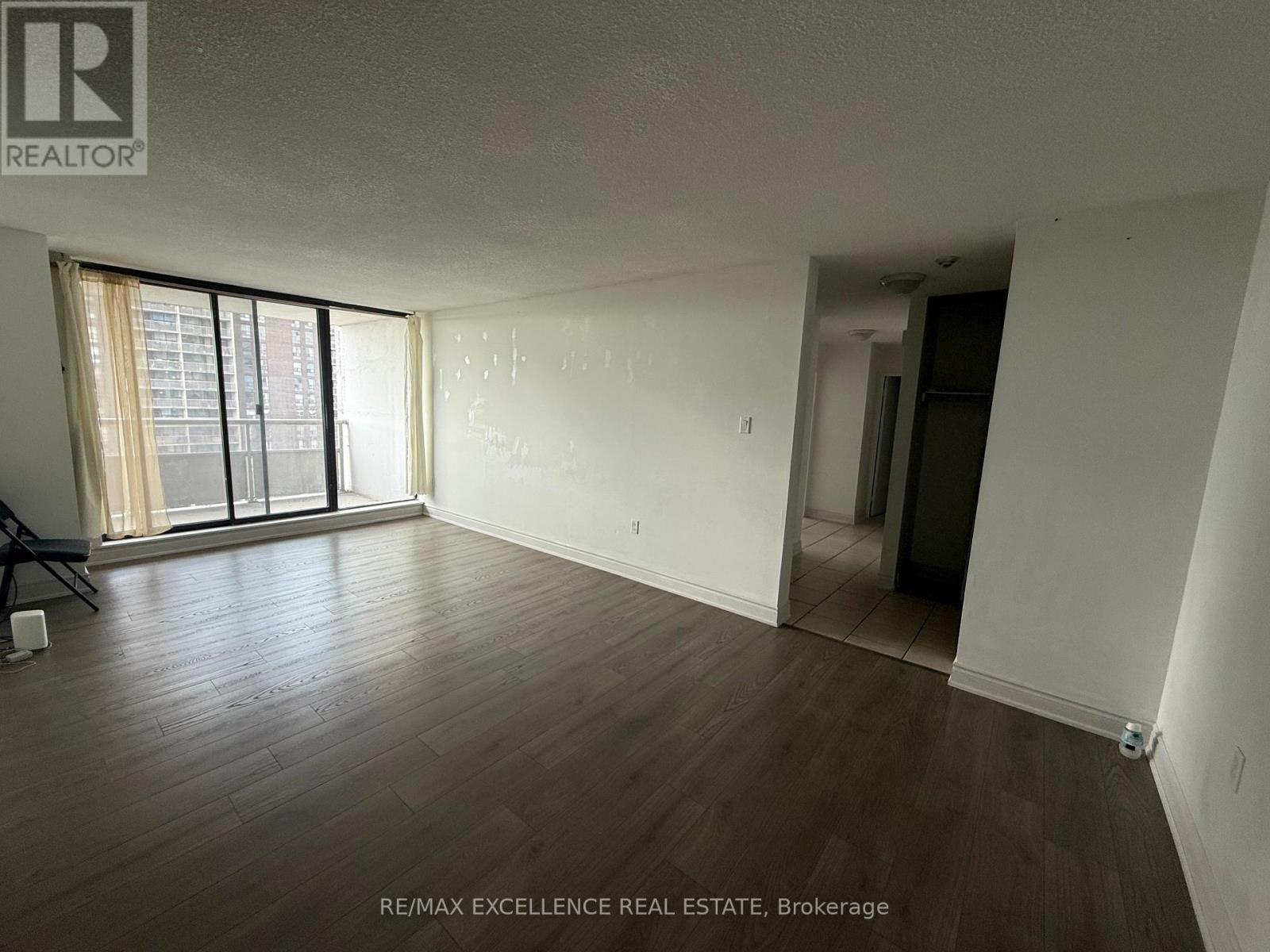 1106 - 4 Kings Cross Road, Brampton, Ontario  L6T 3X8 - Photo 10 - W12482457