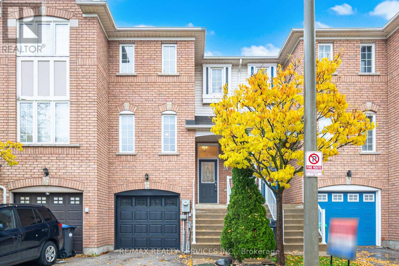 38 - 271 Richvale Drive S, Brampton, Ontario  L6Z 4W7 - Photo 2 - W12494850