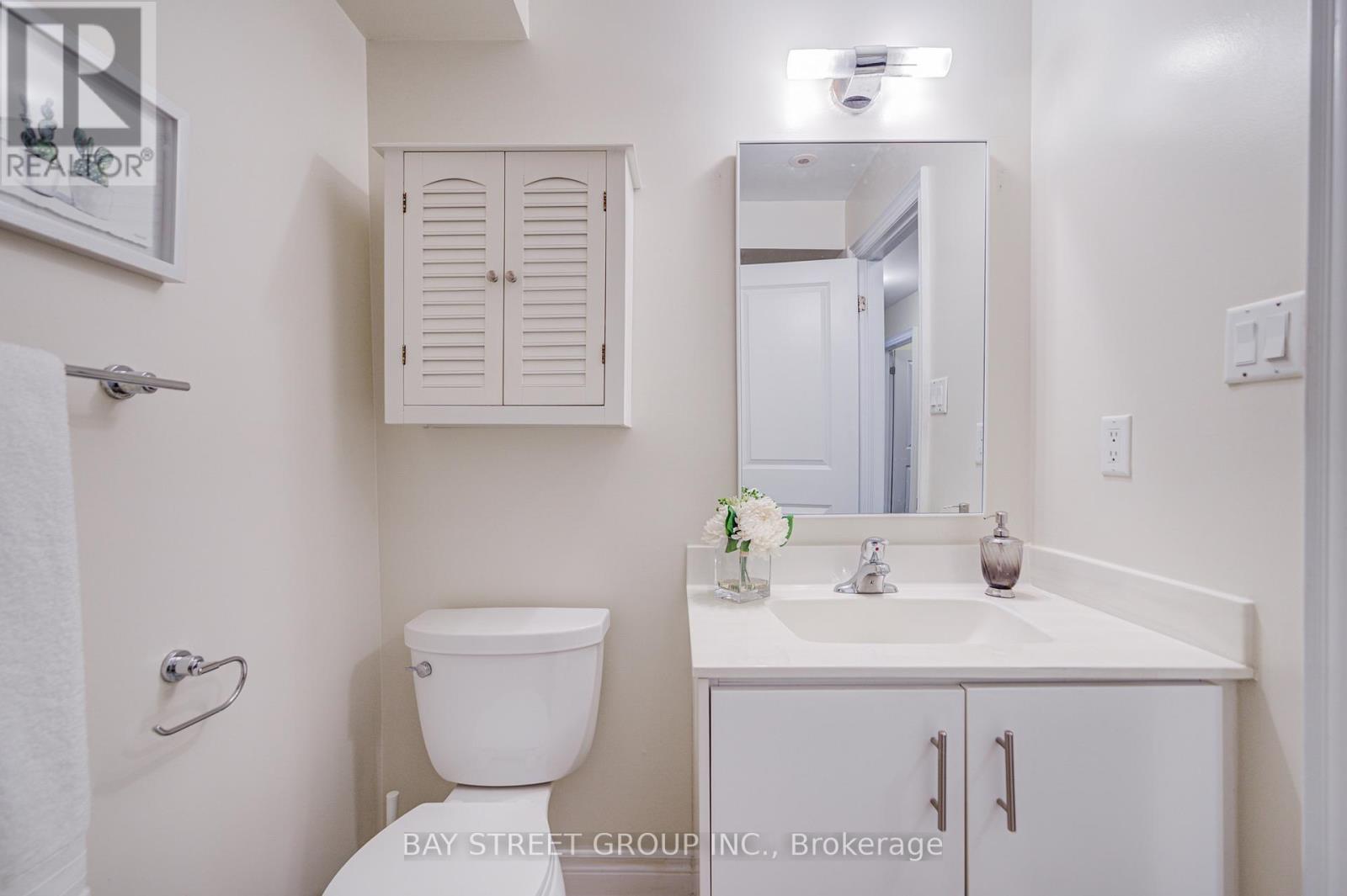 51 Lobo Mews, Toronto, Ontario  M8Z 0B2 - Photo 31 - W12447246