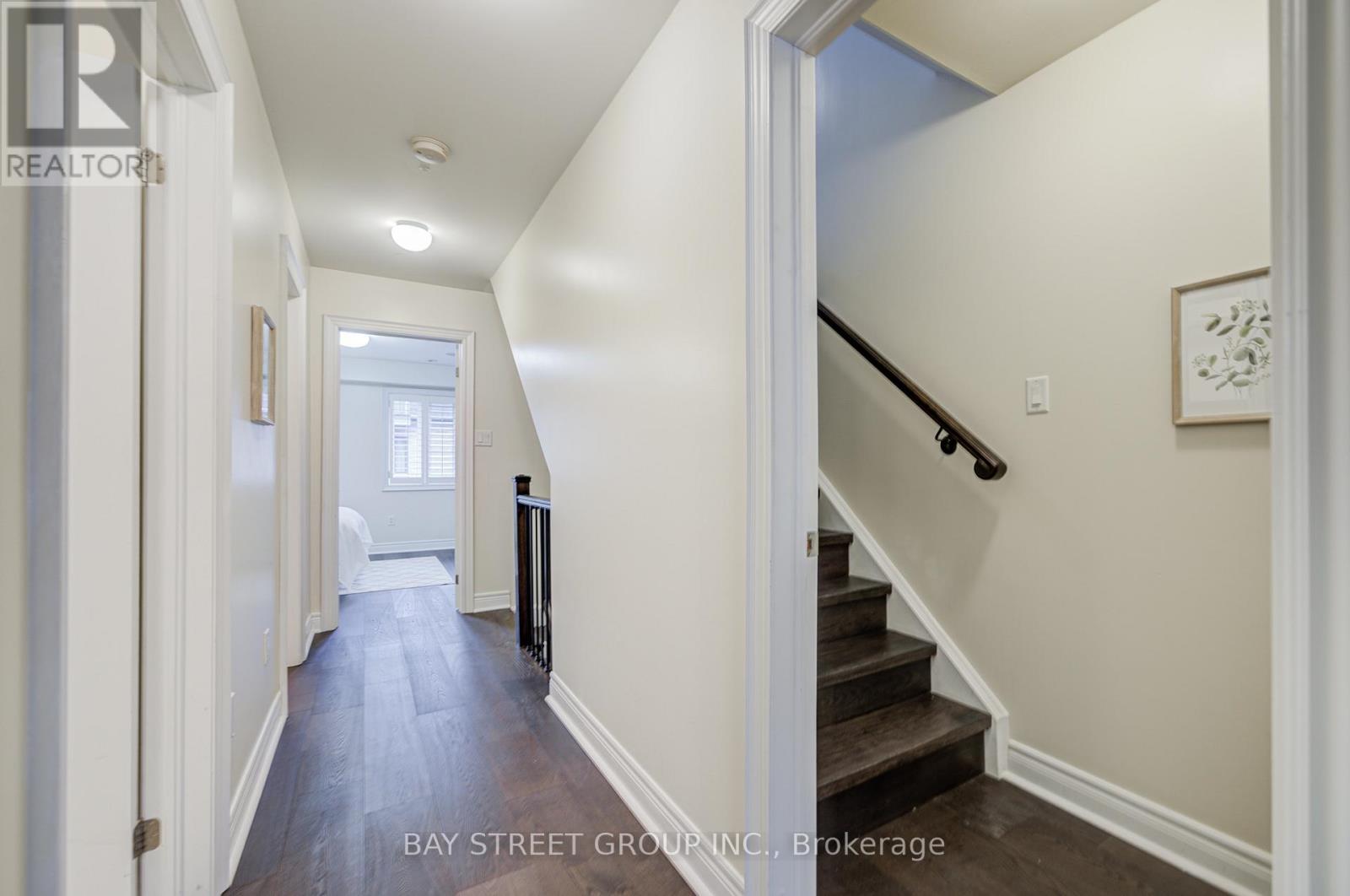 51 Lobo Mews, Toronto, Ontario  M8Z 0B2 - Photo 25 - W12447246