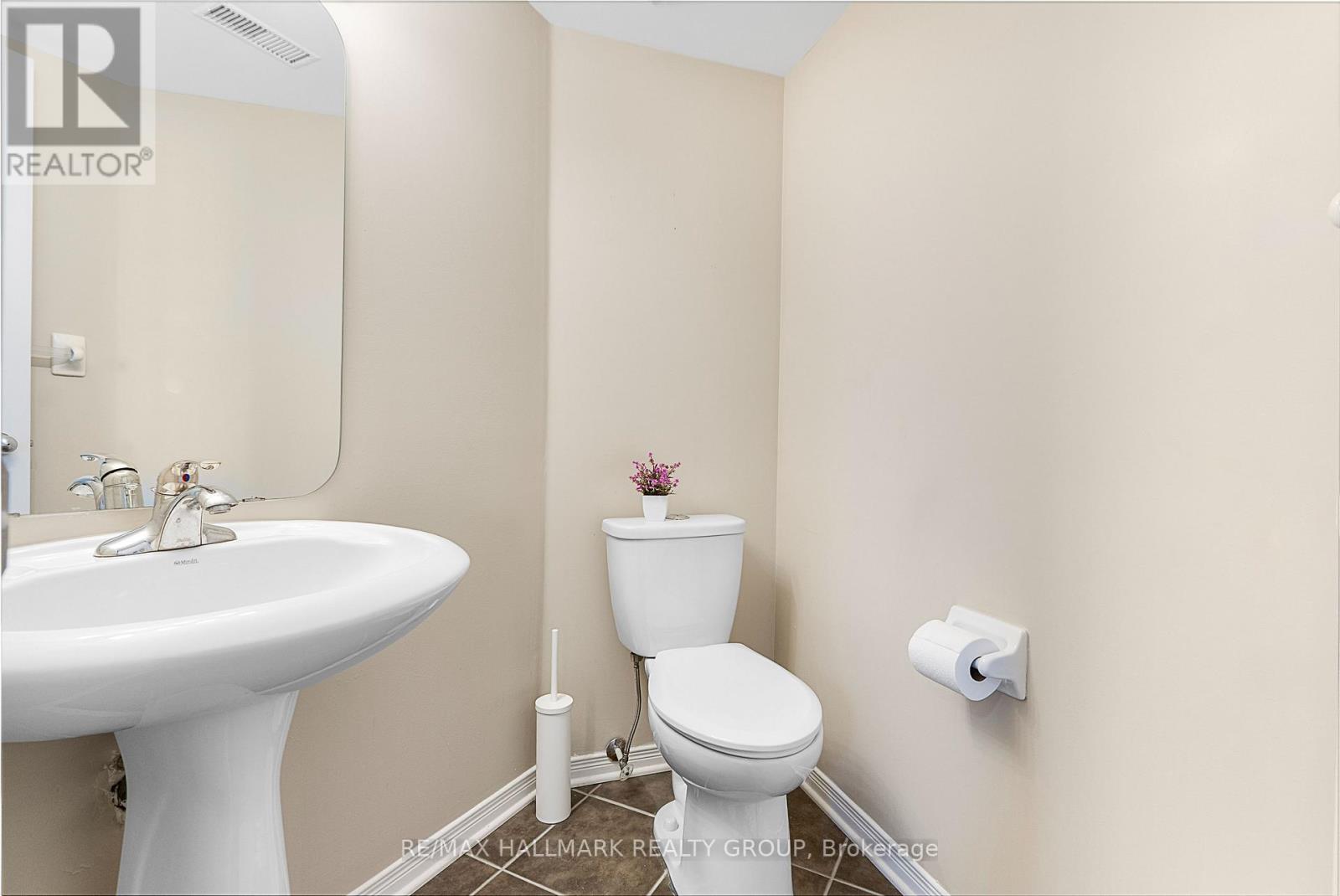 146 - 70 Edenvale Drive, Ottawa, Ontario  K2K 3N6 - Photo 27 - X12494560