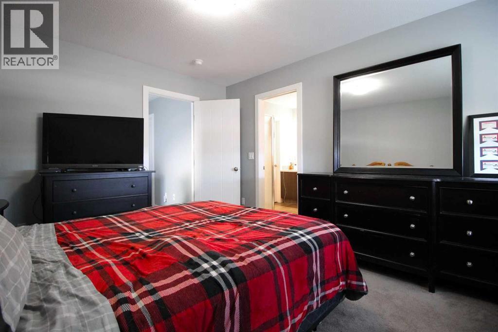 21 Crestview Boulevard, Sylvan Lake, Alberta  T4S 0N4 - Photo 10 - A2267779