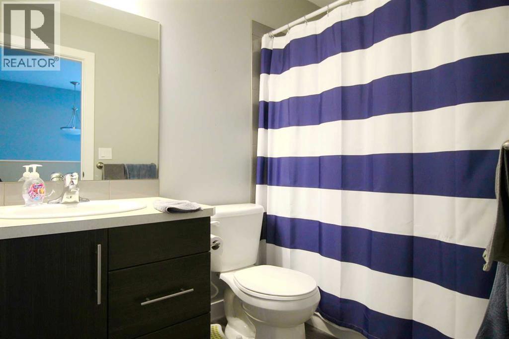 21 Crestview Boulevard, Sylvan Lake, Alberta  T4S 0N4 - Photo 14 - A2267779