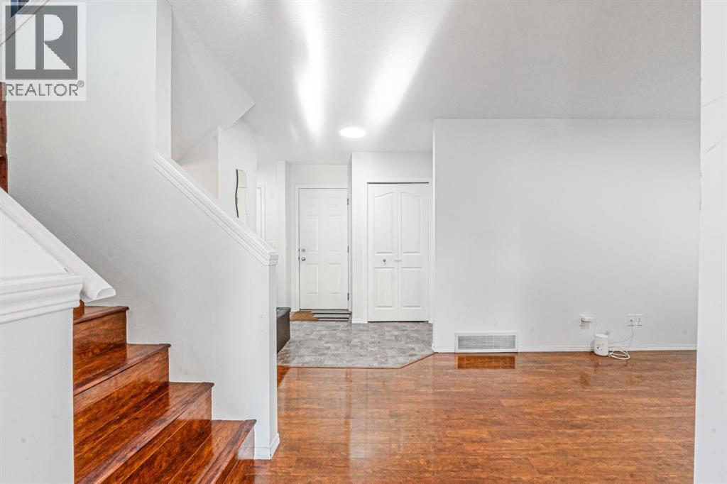 57 Saddlecrest Park Ne, Calgary, Alberta  T3J 5L4 - Photo 8 - A2251004