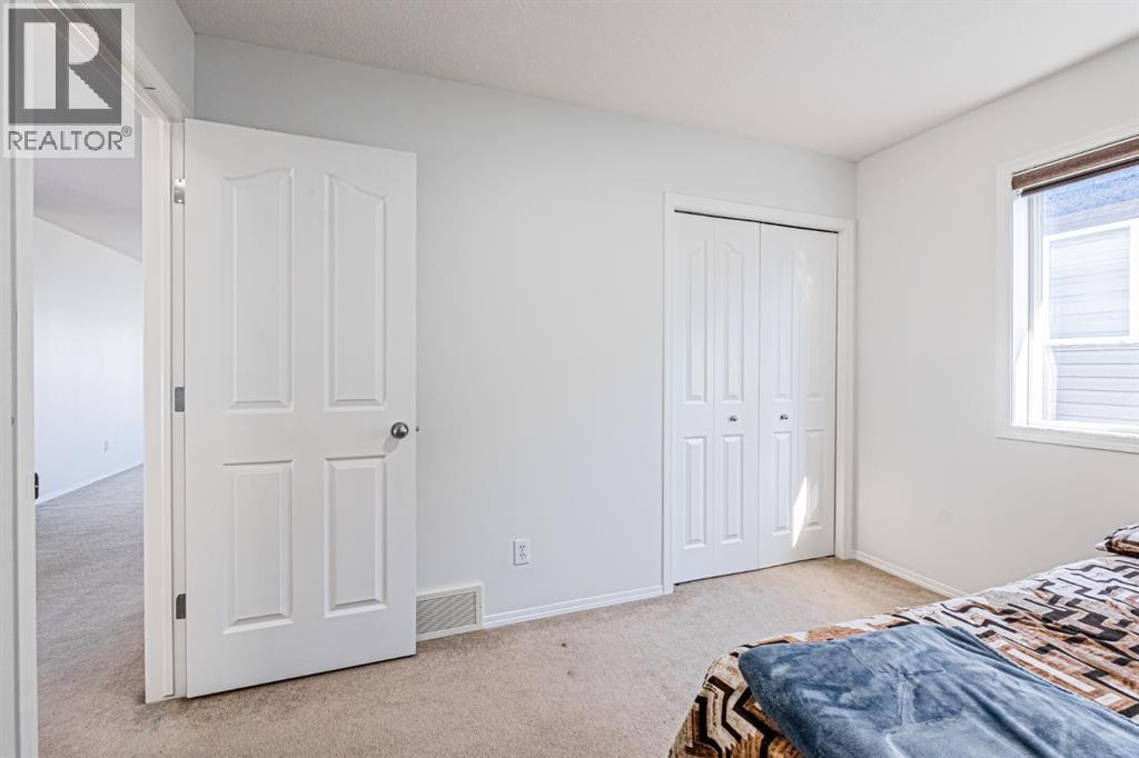 57 Saddlecrest Park Ne, Calgary, Alberta  T3J 5L4 - Photo 31 - A2251004