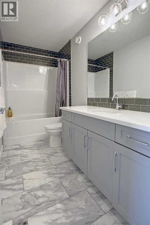 25 Belvedere Terrace Se, Calgary, Alberta  T2A 7G1 - Photo 12 - A2267536