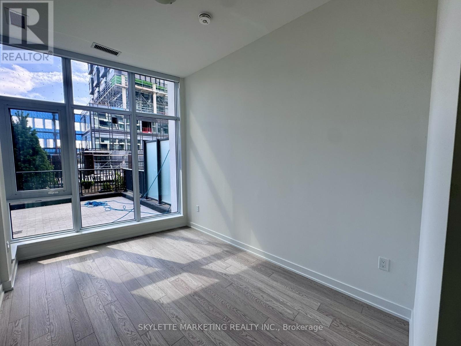 118 - 1 Kyle Lowry Road, Toronto, Ontario  M3C 0S6 - Photo 5 - C12500882