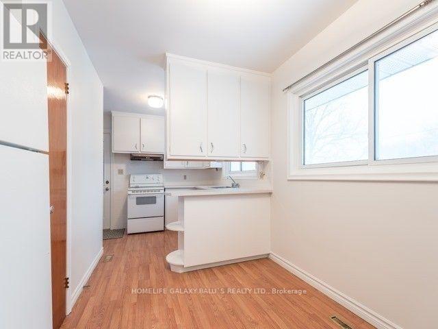 427 Fairleigh Avenue, Oshawa, Ontario  L1J 2W4 - Photo 4 - E12500896