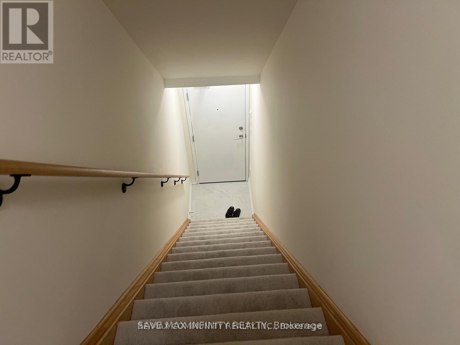 08 - 165 Tapscott Road, Toronto, Ontario  M1B 0E8 - Photo 2 - E12500902