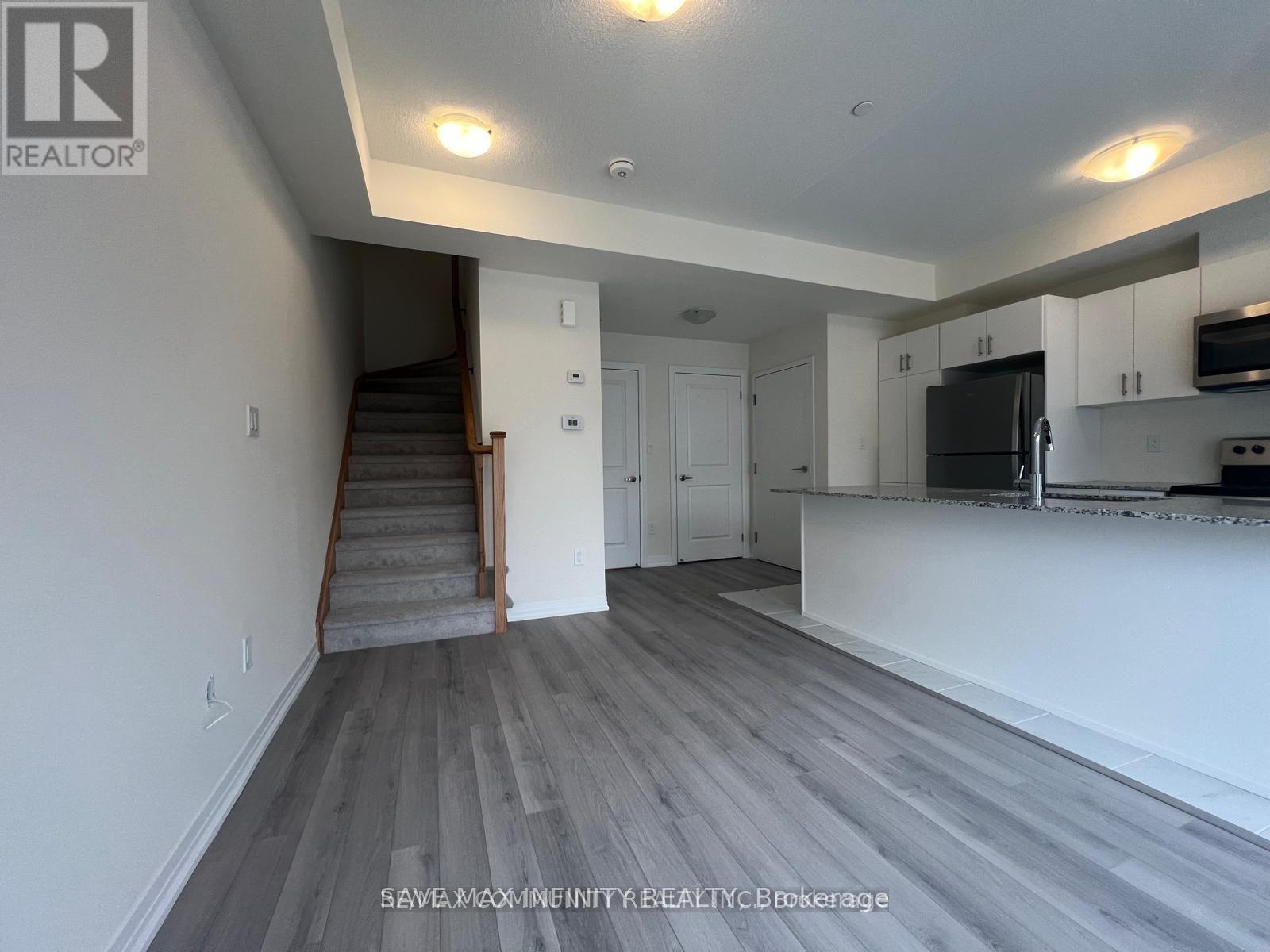 08 - 165 Tapscott Road, Toronto, Ontario  M1B 0E8 - Photo 3 - E12500902