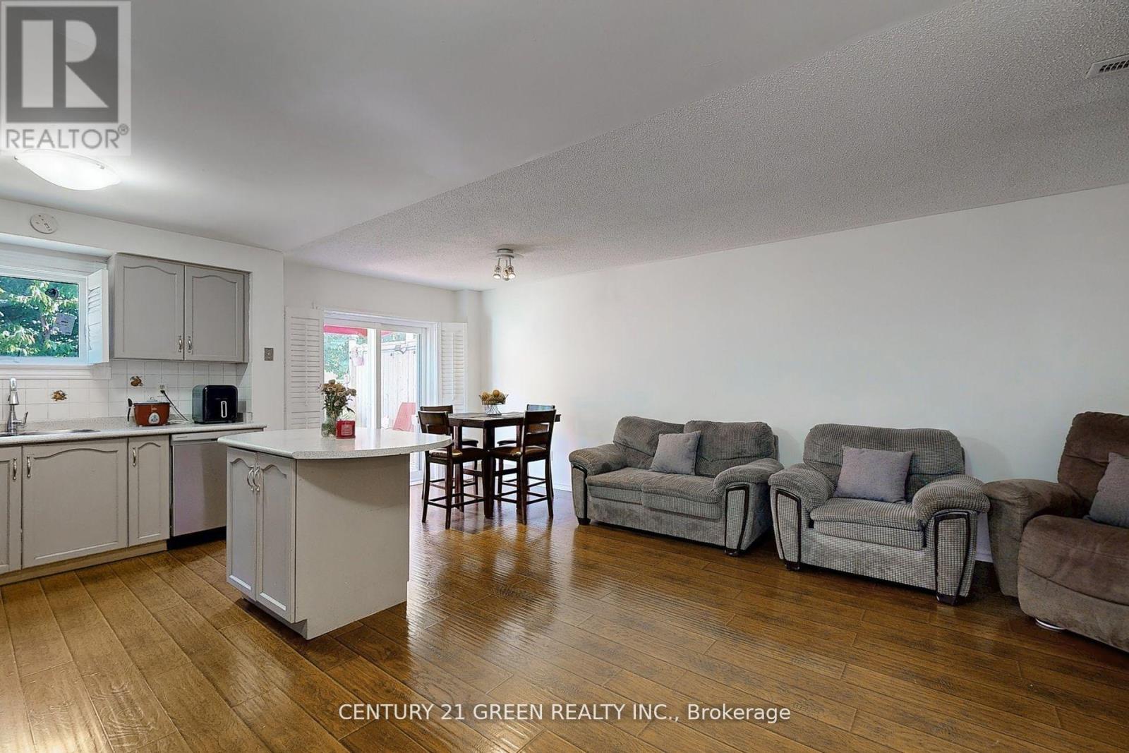 57 Kelso Crescent, Vaughan, Ontario  L6A 2C8 - Photo 3 - N12500926