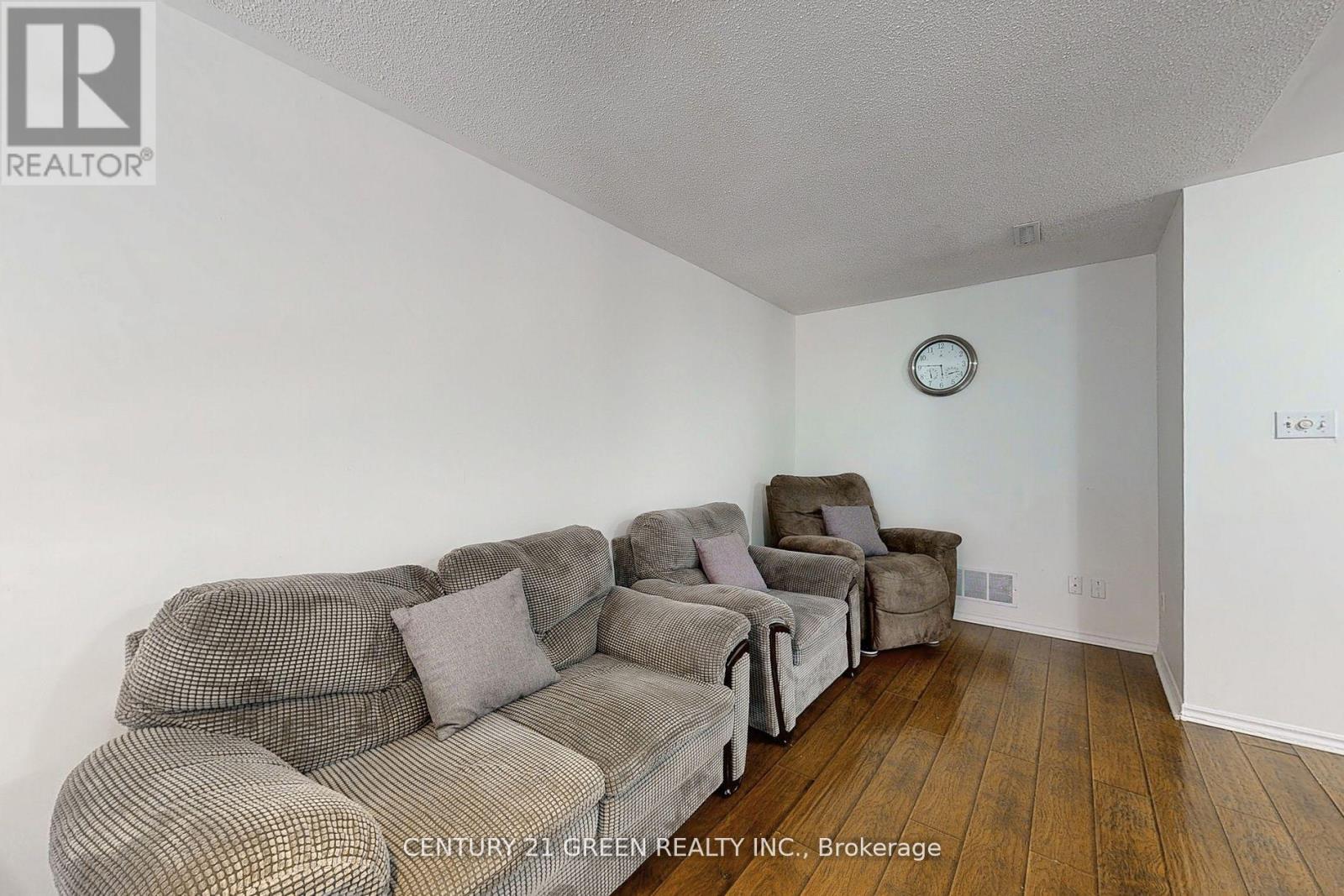 57 Kelso Crescent, Vaughan, Ontario  L6A 2C8 - Photo 6 - N12500926