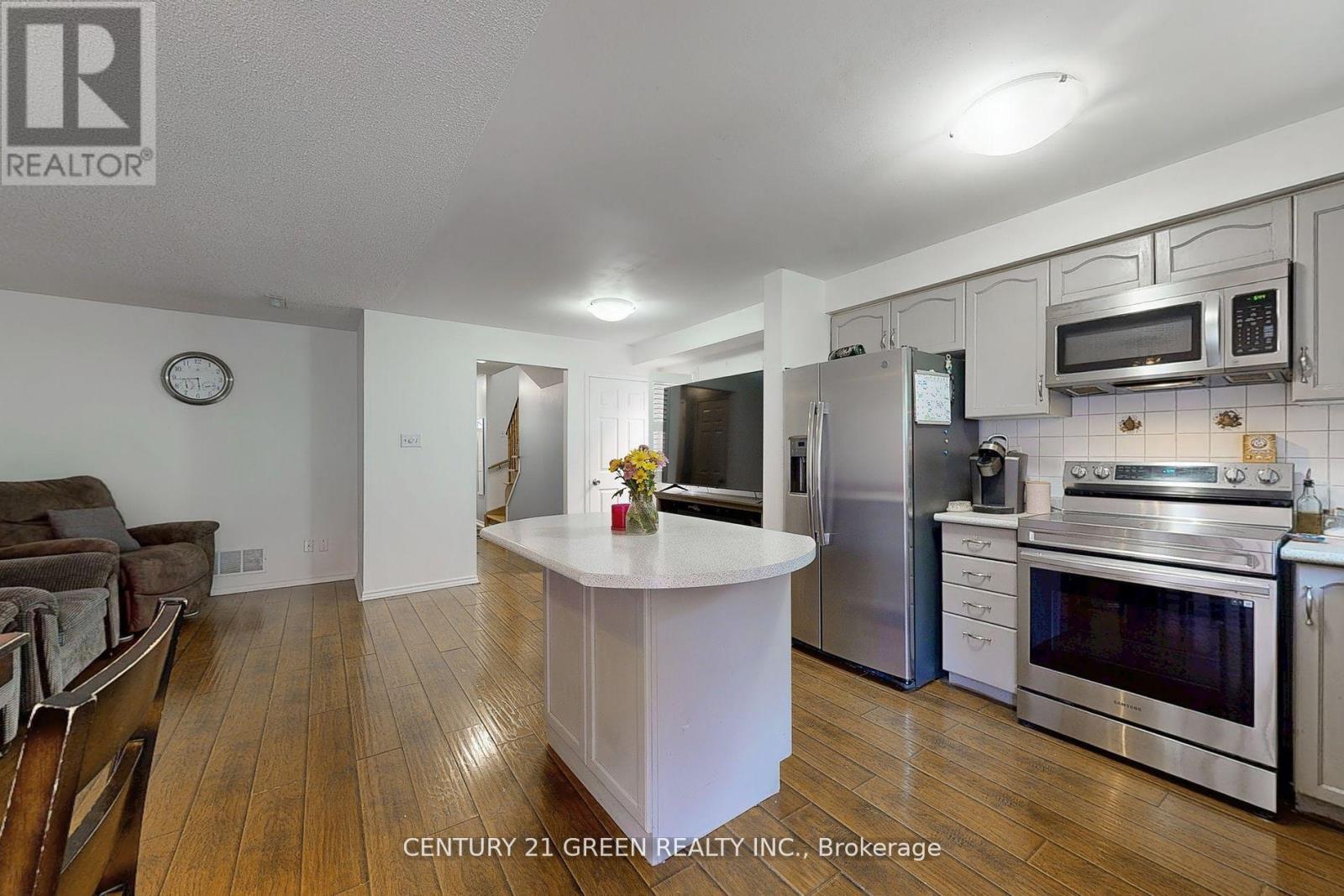 57 Kelso Crescent, Vaughan, Ontario  L6A 2C8 - Photo 7 - N12500926