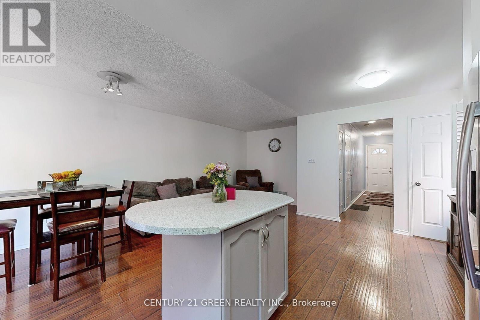 57 Kelso Crescent, Vaughan, Ontario  L6A 2C8 - Photo 9 - N12500926