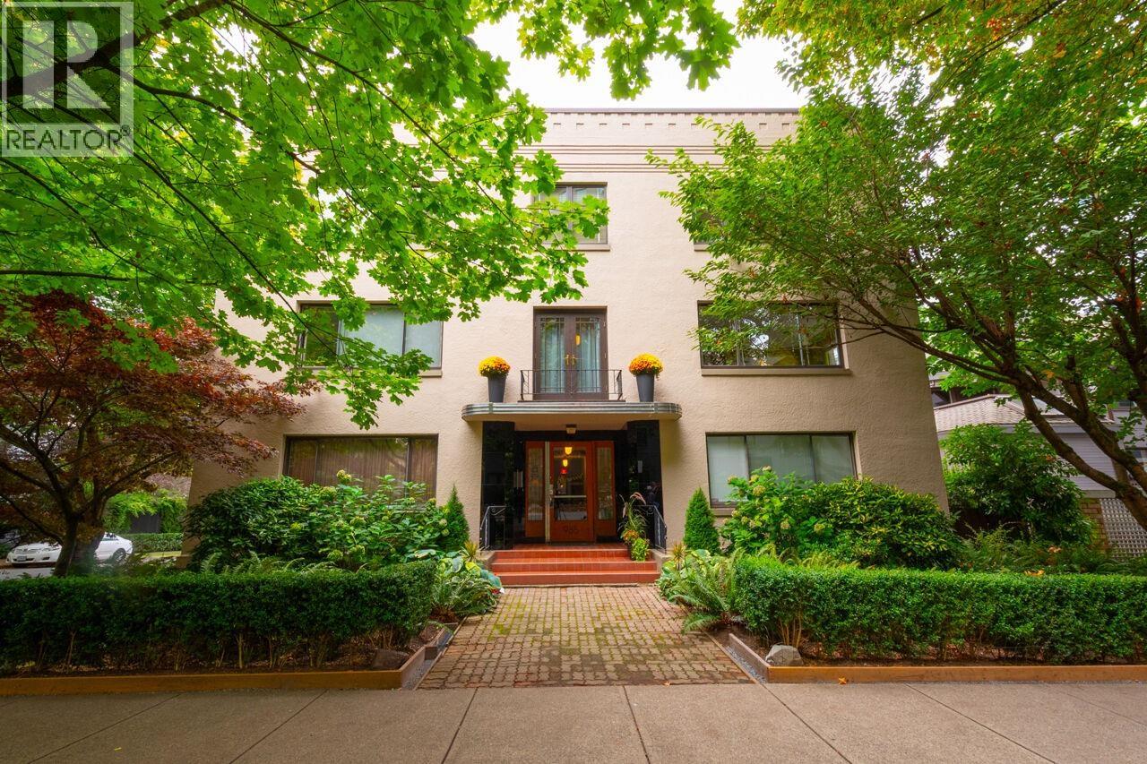 103 985 JERVIS STREET, Vancouver, British Columbia