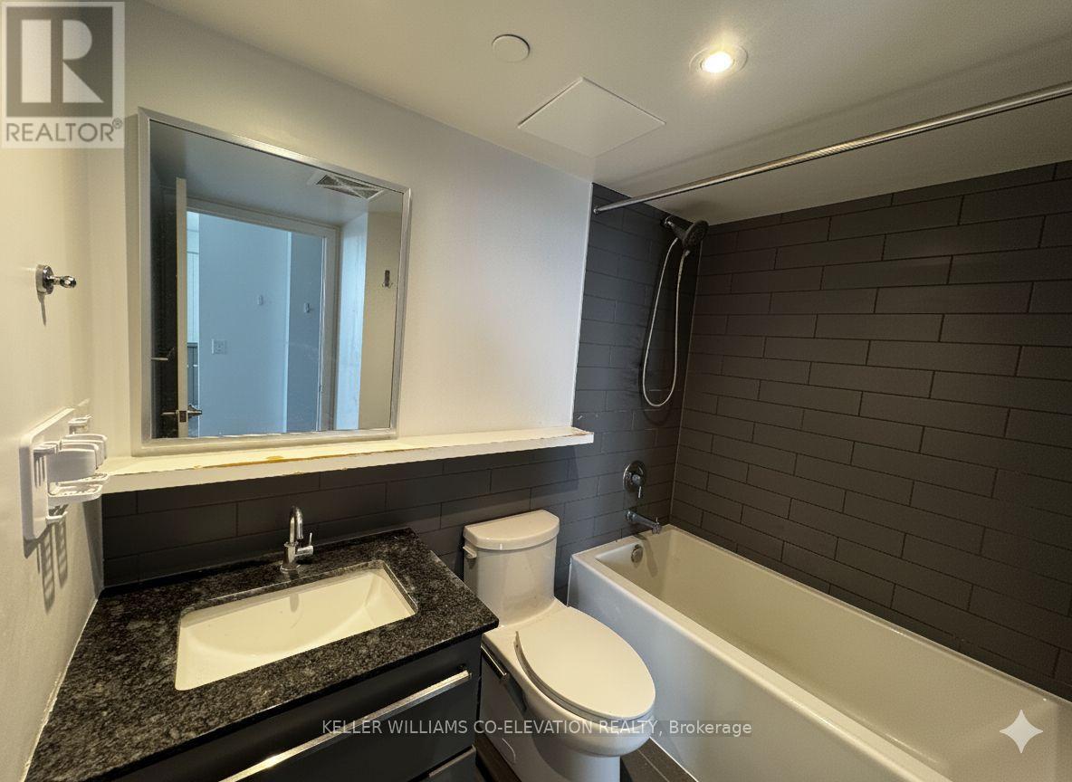 818 - 160 Flemington Road, Toronto, Ontario  M6A 2E3 - Photo 14 - W12500876