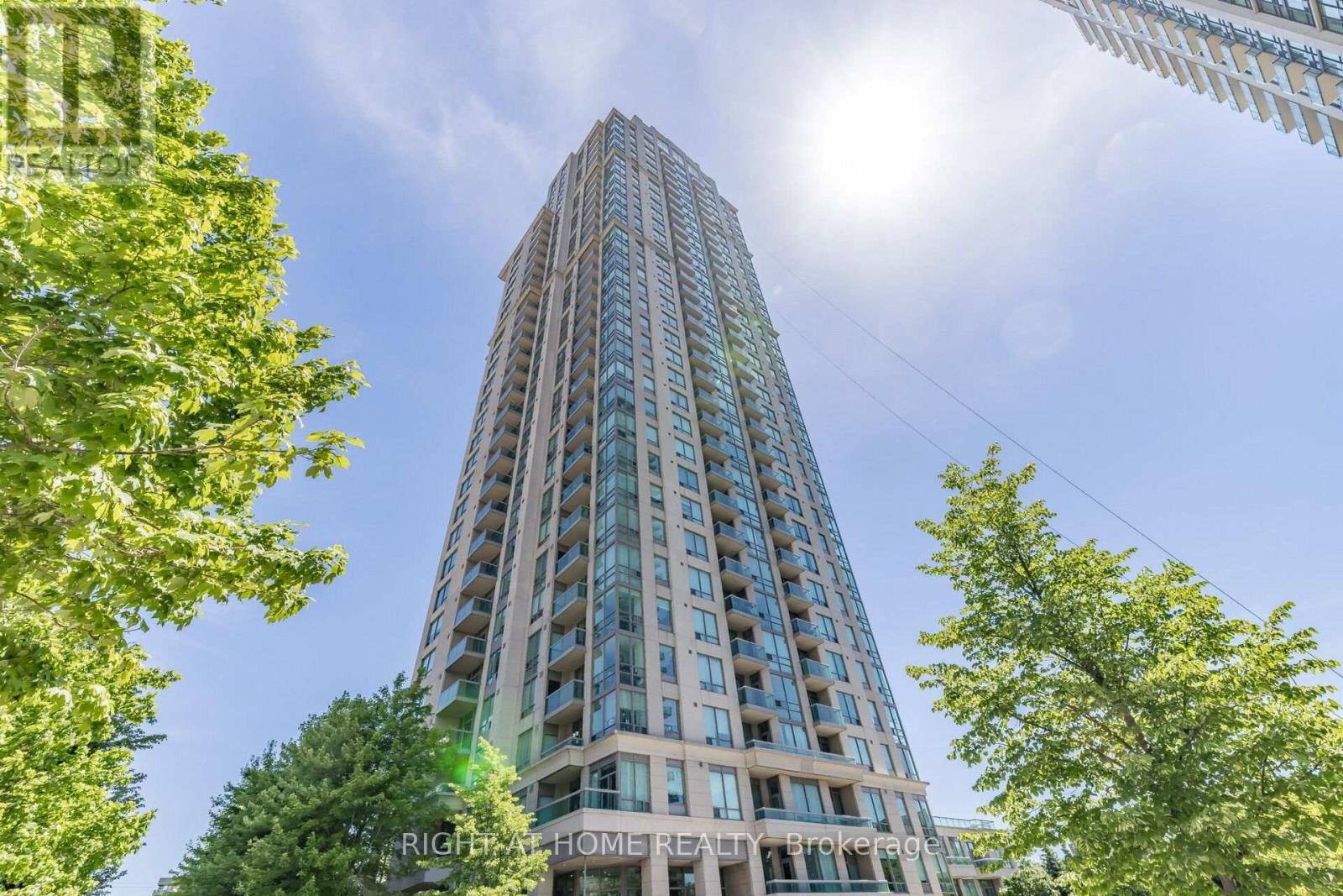 503 - 3504 HURONTARIO STREET, Mississauga, Ontario