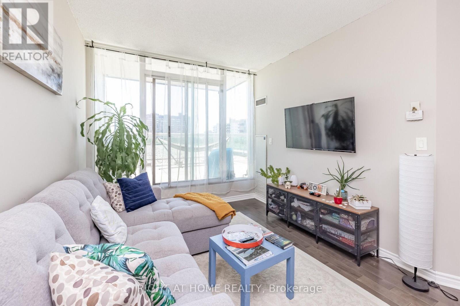 503 - 3504 Hurontario Street, Mississauga, Ontario  L5B 0B9 - Photo 13 - W12500886