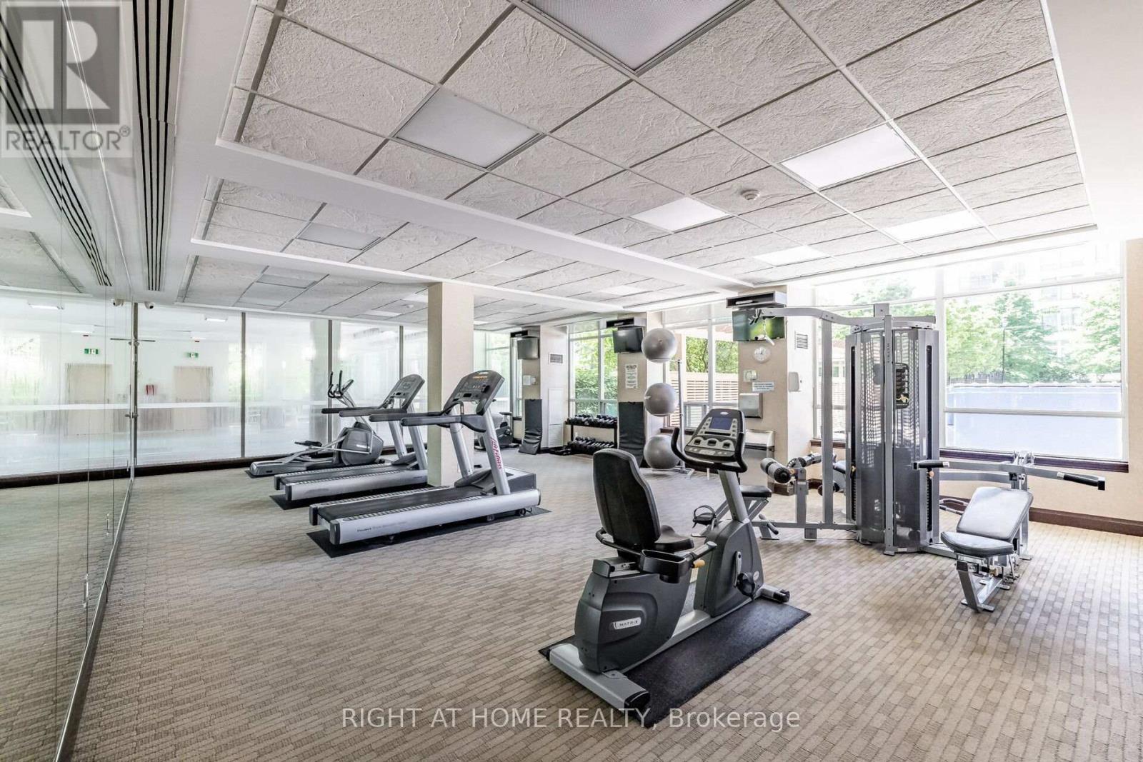 503 - 3504 Hurontario Street, Mississauga, Ontario  L5B 0B9 - Photo 31 - W12500886