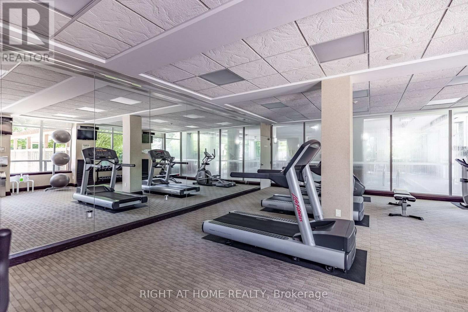 503 - 3504 Hurontario Street, Mississauga, Ontario  L5B 0B9 - Photo 32 - W12500886