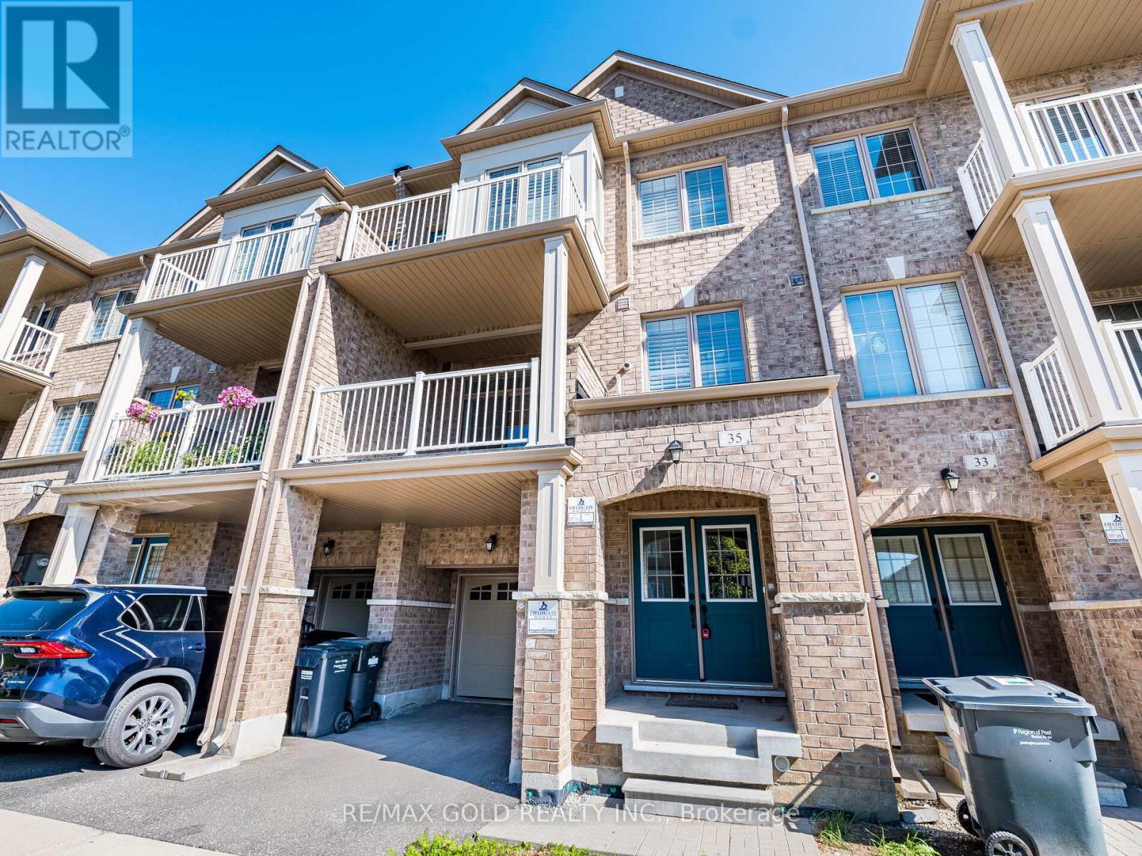 35 Labrish Road, Brampton, Ontario  L7A 5C2 - Photo 2 - W12500890