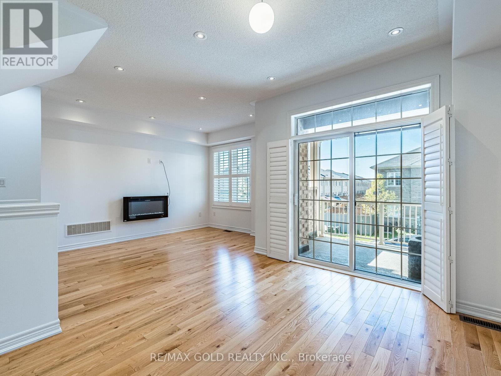 35 Labrish Road, Brampton, Ontario  L7A 5C2 - Photo 9 - W12500890