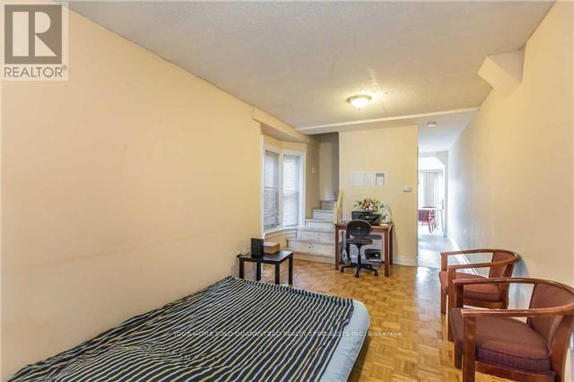 3 Holmesdale Crescent, Toronto, Ontario  M6E 1Y3 - Photo 2 - W12500918