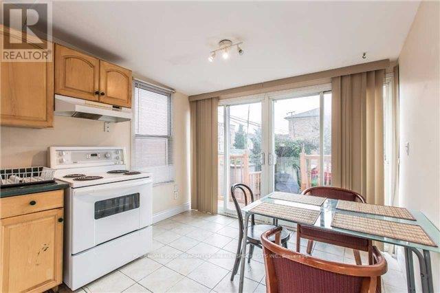 3 Holmesdale Crescent, Toronto, Ontario  M6E 1Y3 - Photo 3 - W12500918