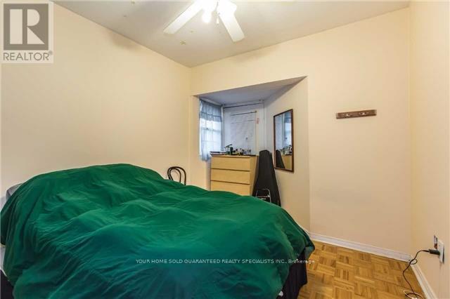 3 Holmesdale Crescent, Toronto, Ontario  M6E 1Y3 - Photo 5 - W12500918