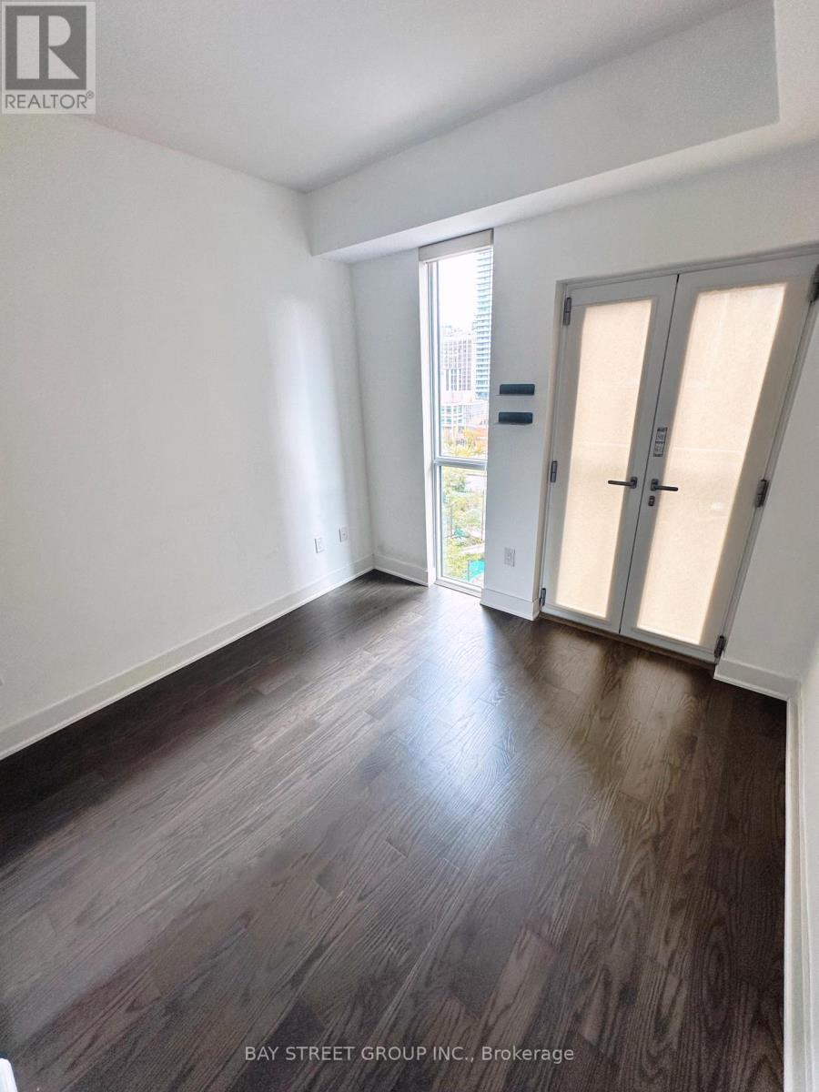 805 - 955 Bay Street, Toronto, Ontario  M5S 0C6 - Photo 2 - C12498446