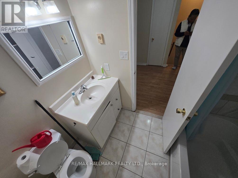 39 John Cabot Way, Toronto, Ontario  M3N 2T5 - Photo 15 - W12500920