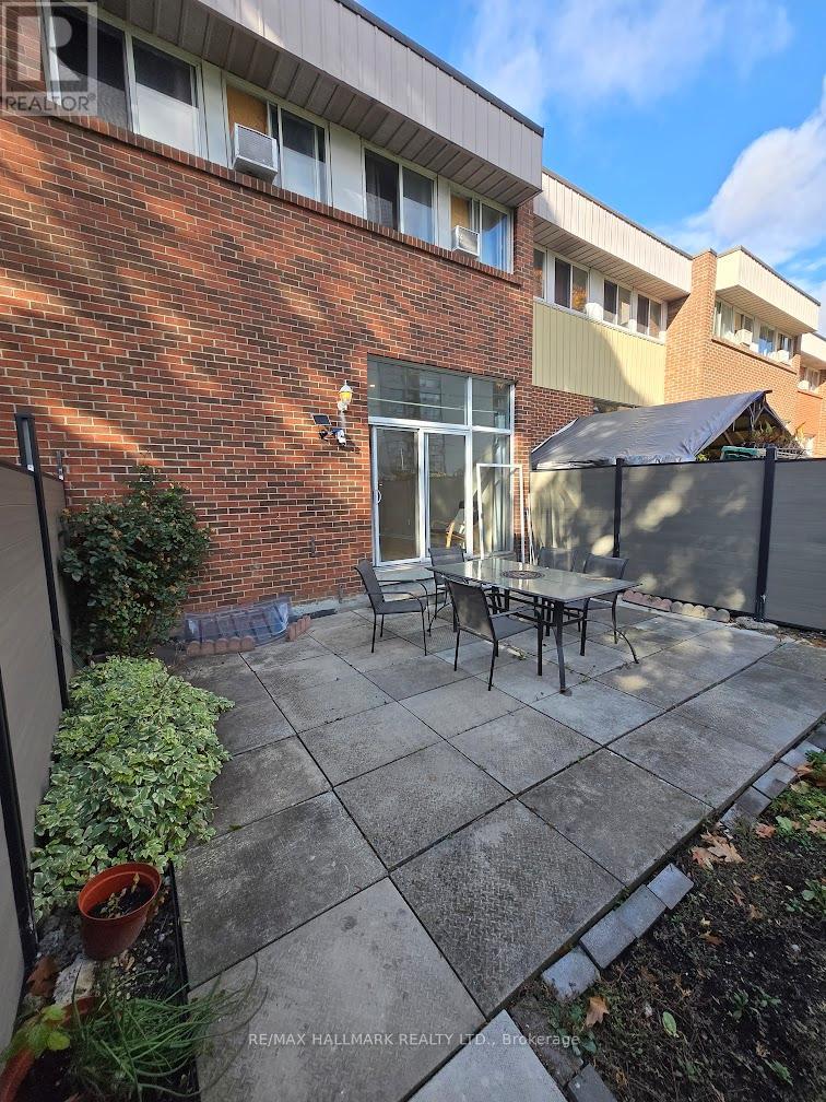 39 John Cabot Way, Toronto, Ontario  M3N 2T5 - Photo 28 - W12500920