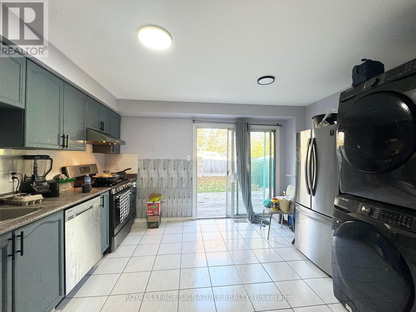 Upper - 13 Southwell Place, Brampton, Ontario  L6Z 4S8 - Photo 3 - W12500660