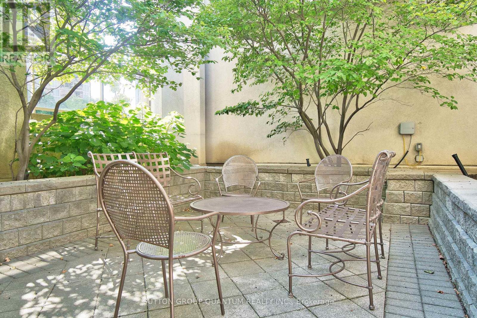 716 - 25 Kingsbridge Garden Circle, Mississauga, Ontario  L5R 4B1 - Photo 23 - W12500830