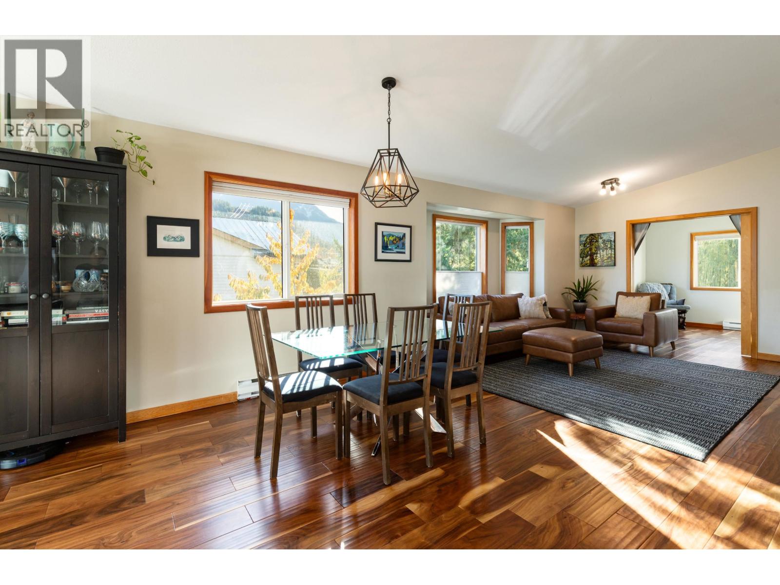 7386 Laurel Street, Pemberton, British Columbia  V0N 2L0 - Photo 11 - R3063869