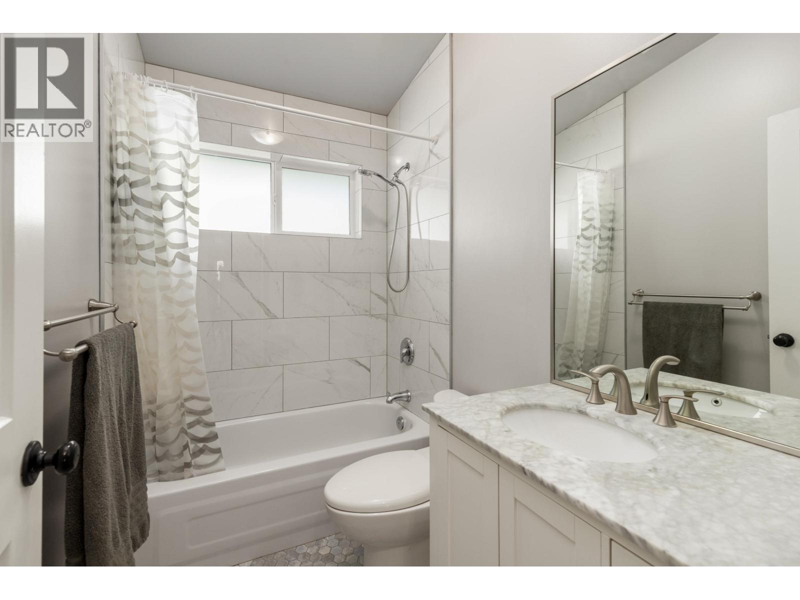 7386 Laurel Street, Pemberton, British Columbia  V0N 2L0 - Photo 26 - R3063869