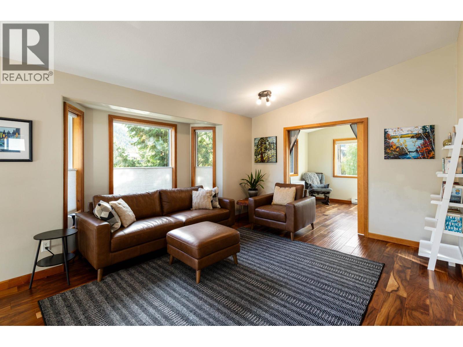 7386 Laurel Street, Pemberton, British Columbia  V0N 2L0 - Photo 4 - R3063869