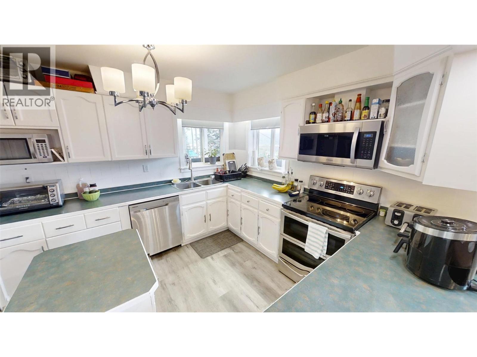 5000 Highway 93 Highway, Radium Hot Springs, British Columbia  V0A 1M0 - Photo 14 - 10350873