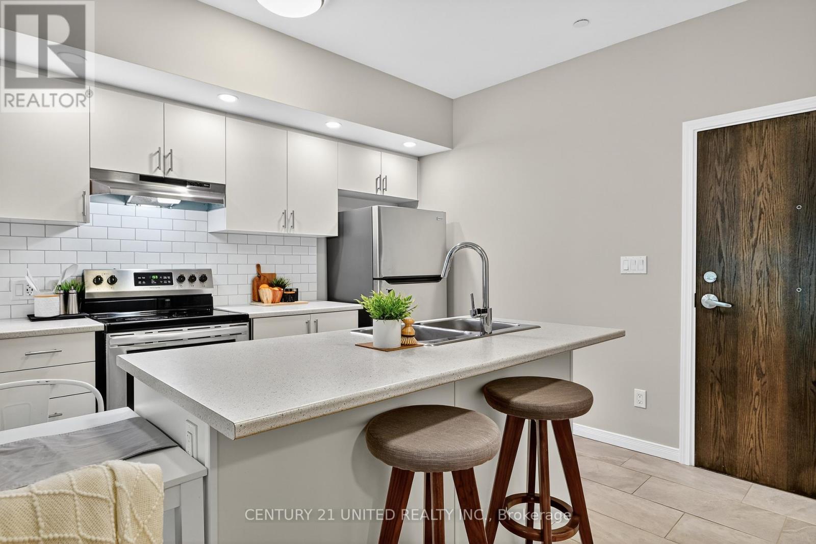 206 - 344 Florence Drive, Peterborough, Ontario  K9J 0K4 - Photo 10 - X12491586