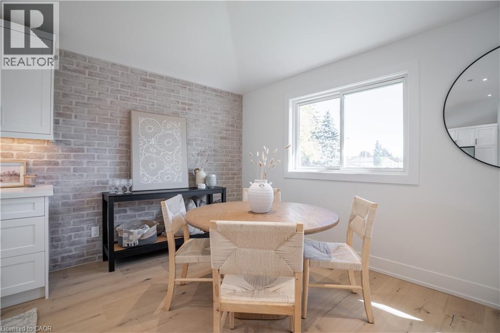 1365 Janina Boulevard, Burlington, Ontario  L7P 1K5 - Photo 9 - 40778610