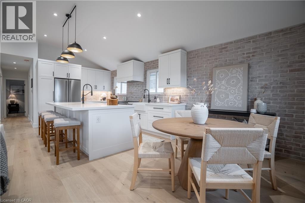 1365 Janina Boulevard, Burlington, Ontario  L7P 1K5 - Photo 11 - 40778610