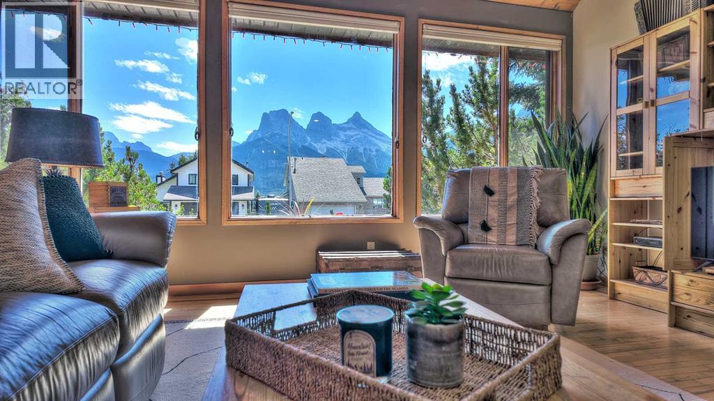 226 Lady Macdonald Drive, Canmore, Alberta  T1W 1H3 - Photo 2 - A2248845