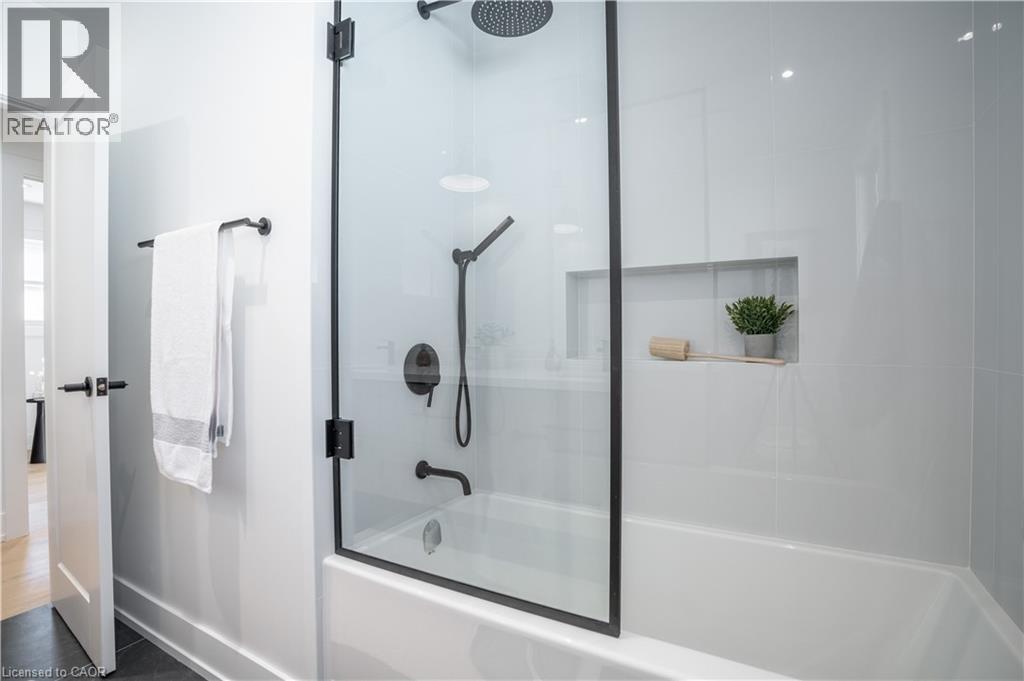 1365 Janina Boulevard, Burlington, Ontario  L7P 1K5 - Photo 26 - 40778610