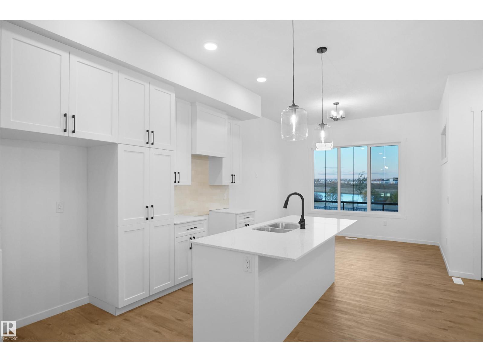 7507 Observer Ln Nw, Edmonton, Alberta  T5G 2S5 - Photo 9 - E4464464