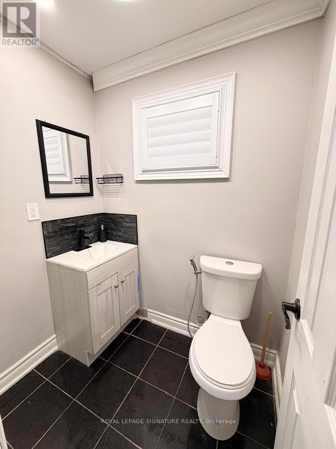 10 Salisbury Circle, Brampton, Ontario  L6V 2Z6 - Photo 17 - W12500930