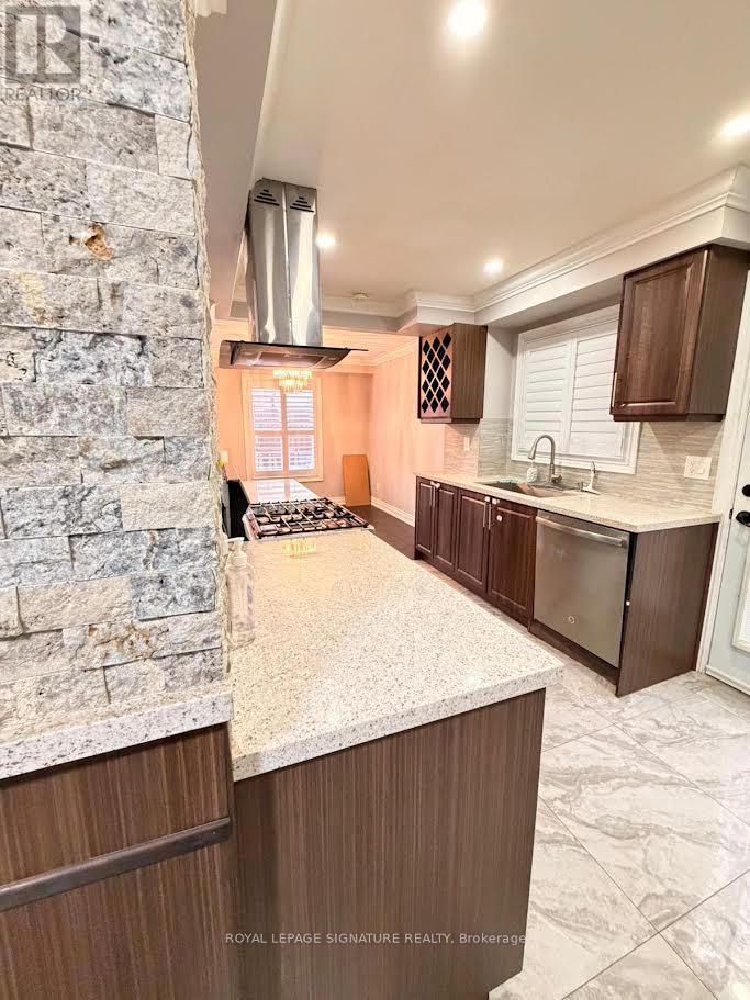 10 Salisbury Circle, Brampton, Ontario  L6V 2Z6 - Photo 19 - W12500930