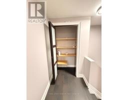 10 SALISBURY CIRCLE, Brampton, Ontario