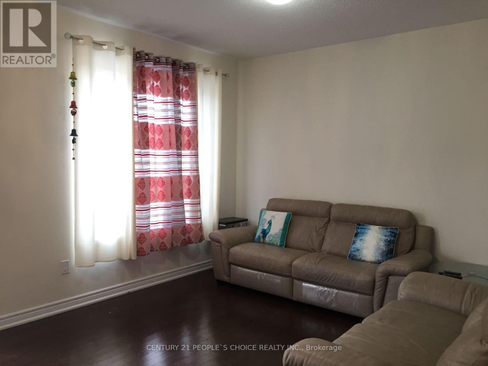 UPPER - 71 BUCHANAN CRESCENT, Brampton, Ontario